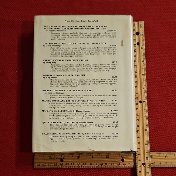 'How to make treasures from trash" 1972 Vintage crafting how to book with Pics - Picture 2 of 7